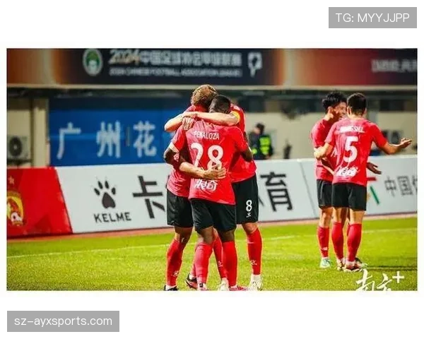 广州队核心阵容保持稳定,近期比赛攻坚效率有待提升 广州队核心阵容保持稳定,近期比赛攻坚效率有待提升
